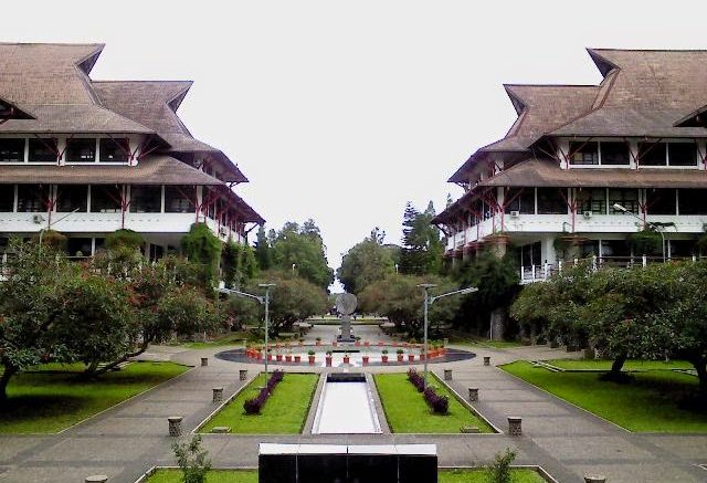 Top 10 Universitas Terbaik Di Bandung Pendaftaran Online